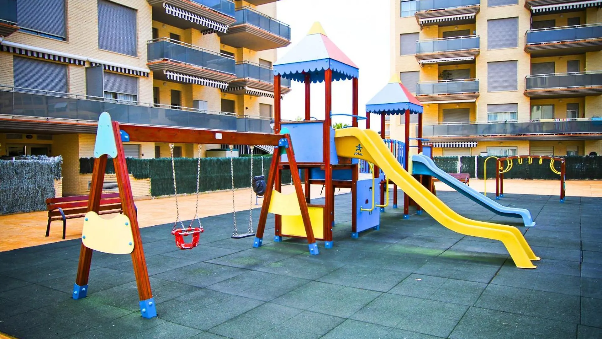 Maldivas Planet Costa Dorada Lägenhet La Pineda Spanien