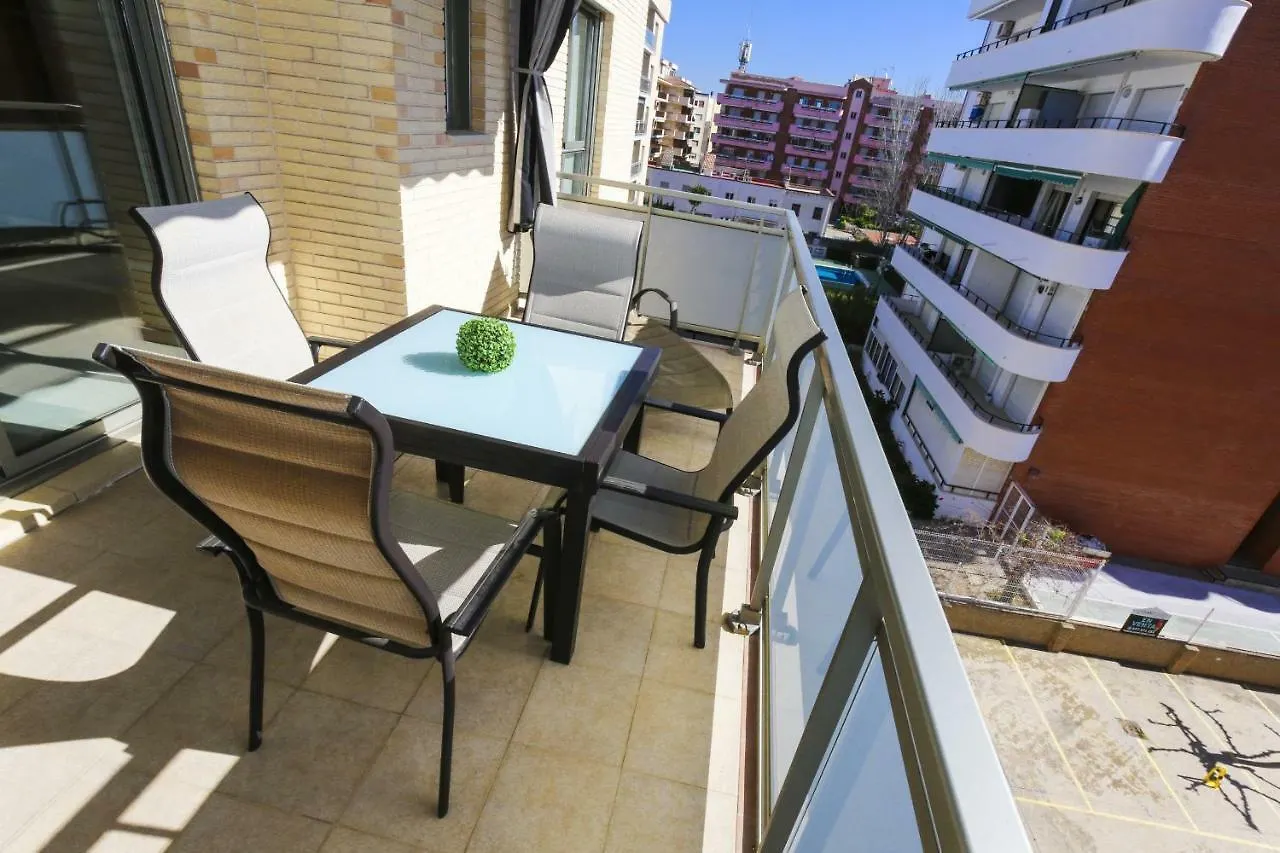 Maldivas Planet Costa Dorada Daire La Pineda