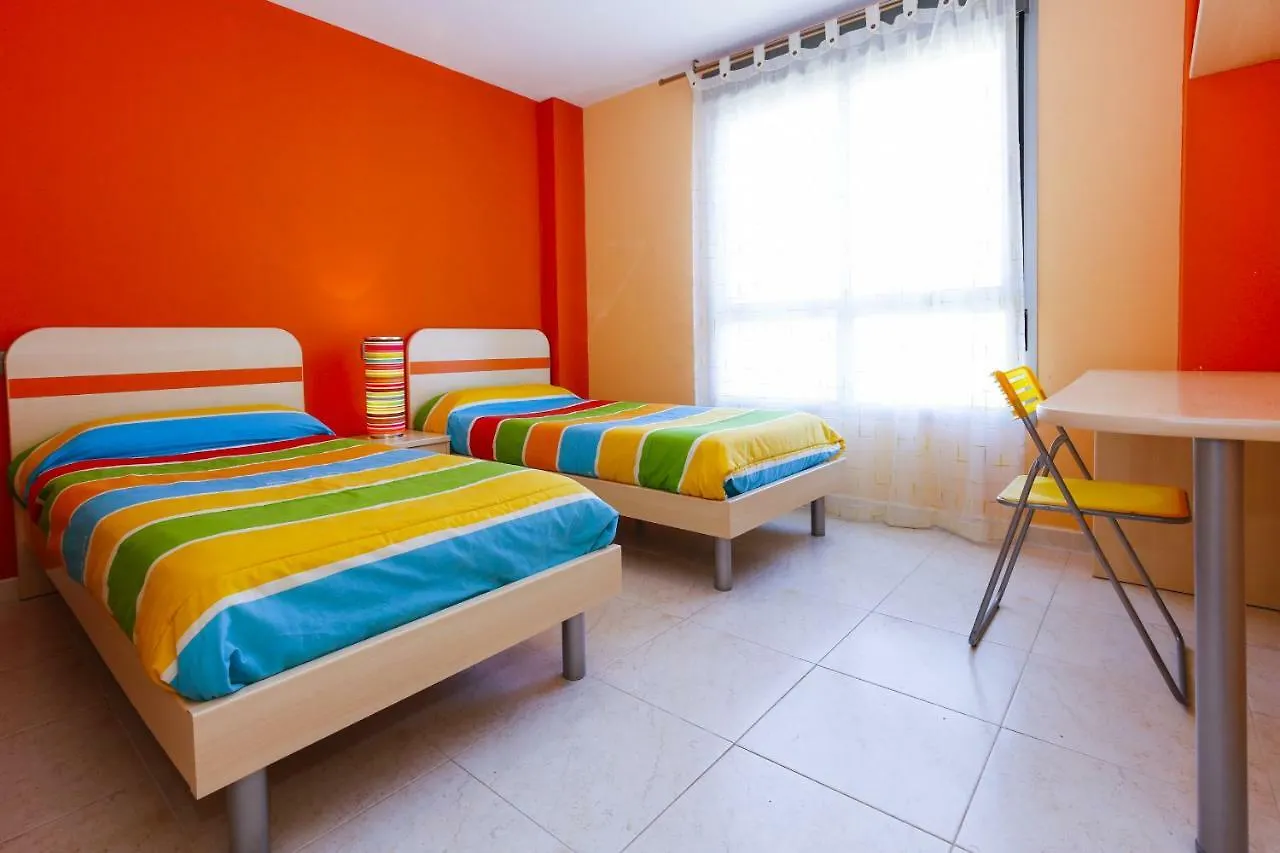 Maldivas Planet Costa Dorada Daire La Pineda İspanya